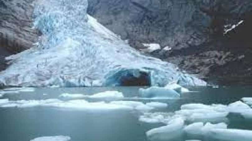 Glacier melting - a climate change induced effect