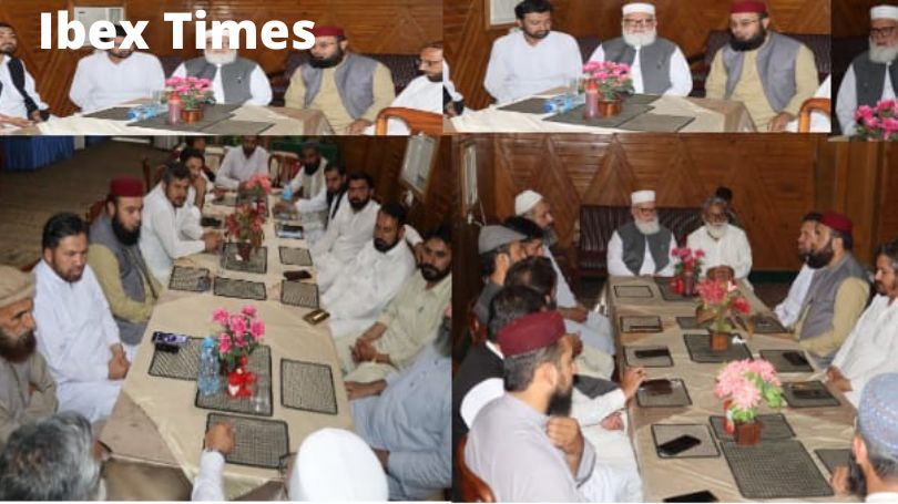 Liaquat Baloch presiding a meeting of Jamat Islami G-B official in Gilgit city