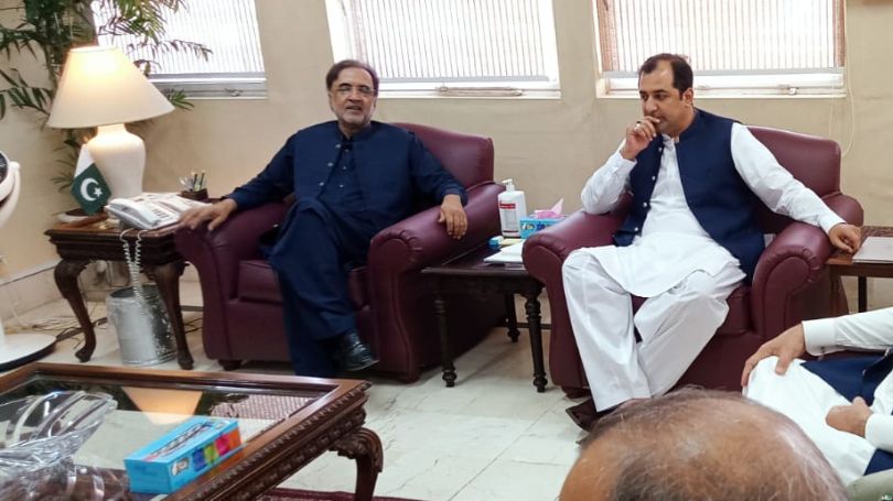 Chief Minister Gilgit-Baltistan Khalid Khurshid Khan and Minister Kashmir Affairs and GB Qamar Zaman Kaira meet in Islamabad